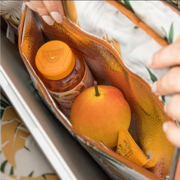 Lug Aviator Carry-All Tote Bag NWT - Picture 16 of 16